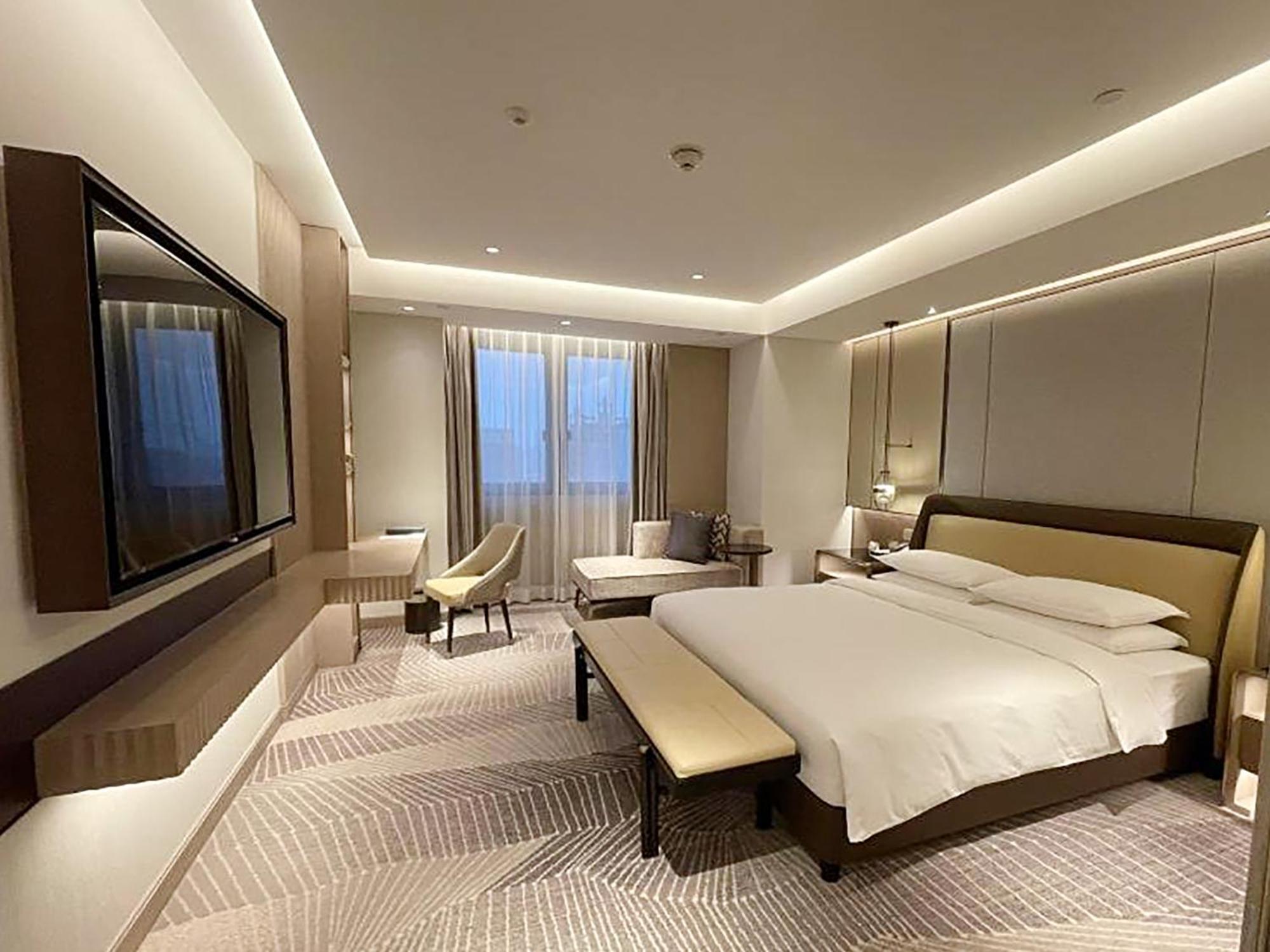 Hyatt Regency Metropolitan Chongqing Hotel Екстериор снимка