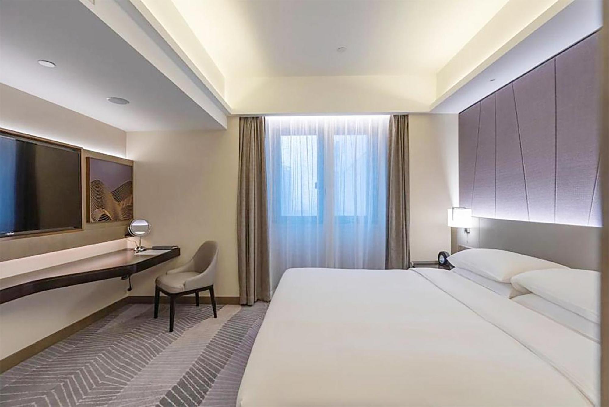 Hyatt Regency Metropolitan Chongqing Hotel Екстериор снимка